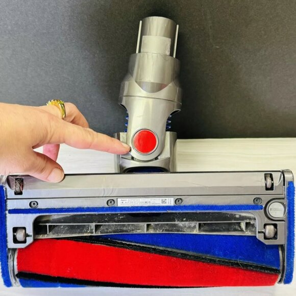 Dyson Vacuum Attachment - Red and Blue - Picture 2 of 6